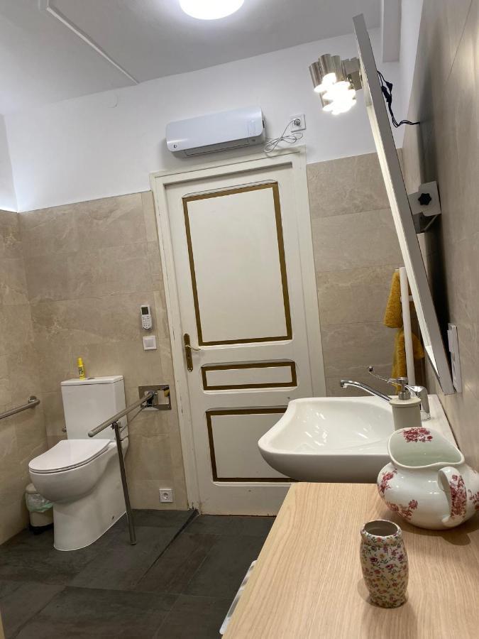 Апартаменти Chez Helene 3 Etoiles, Labellise Disabled Pmr,Pour 4 Personnes Chiens Bienvenus-Pet Friendly Бур-Мадам Екстер'єр фото